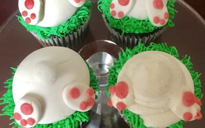 Easy Easter Bunny Tail Cupcakes