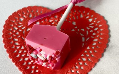 Valentine’s Day Pink Hot Chocolate Sticks!