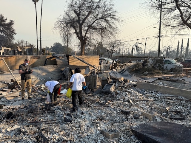 Meet a Mom: Tavia Weinmann, a Mom Whose Family Lost Her Home in the California Wildfires